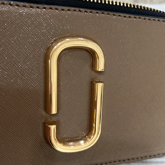 🔥🔥Marc Jacobs Snapshot Crossbody/J Camera Bag (EUC) Paid $350🔥🔥 - Picture 4 of 17